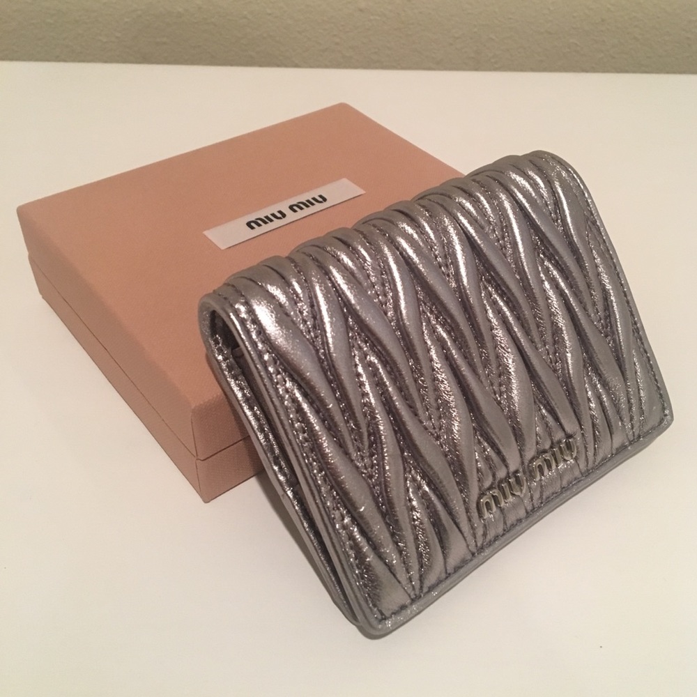 MIU MIU Matelasse Leather Wallet Chrome *NEW*